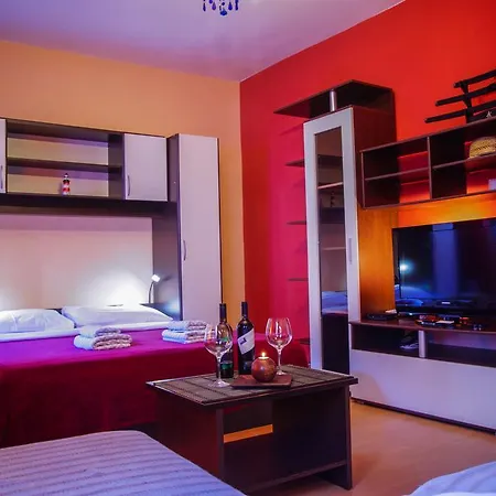 Apartment Denis Old Town Apartment